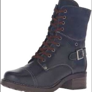 Taos Crave Boots…Blue Ink